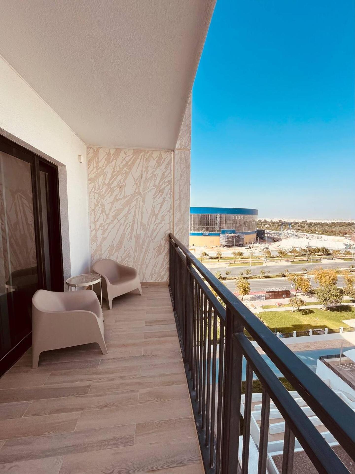 2bhk Dream Yas Island Staycation - F1 Circuit Apartment