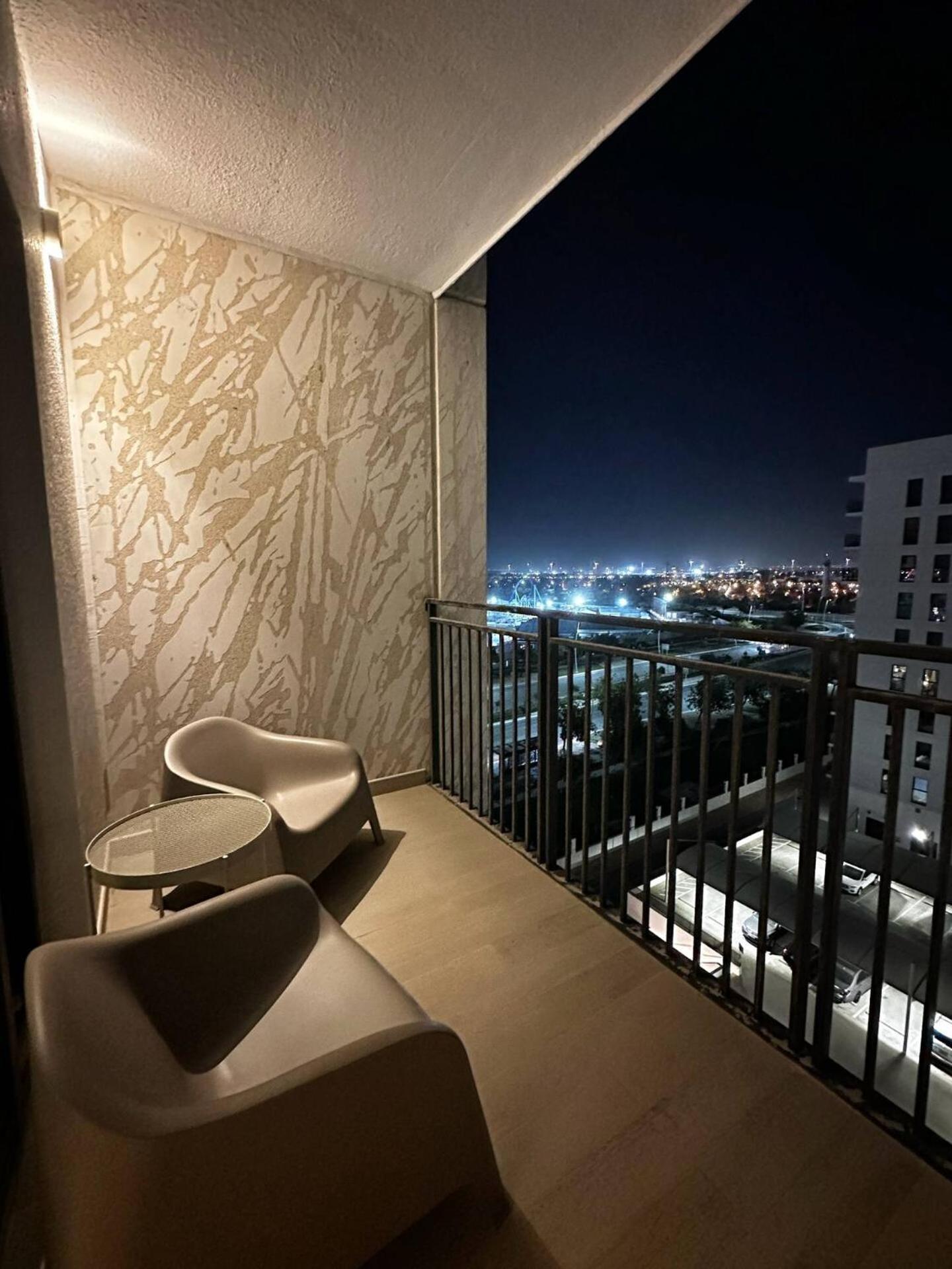 2bhk Dream Yas Island Staycation - F1 Circuit *